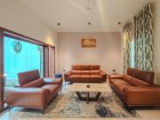 Spacious Home with Riverview- lush