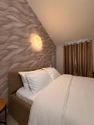 Hana Rooftop - Attico Elegante con Terrazza Milano Nord - Free Parking