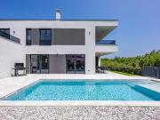 Villa in Medulin with swimming pool