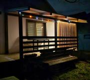 Casa primitoare in inima naturii si padurii