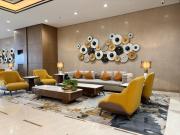 10L Luxe City Escape at Park Mckinley West