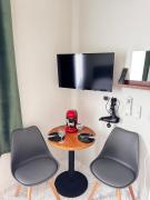 Smart Comfort RoomN2 with Private Bathroom in best Location Beach 250m