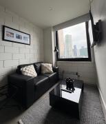 Skyline Residences - Room 913