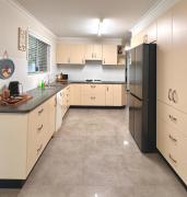 Top Loganholme