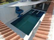 Bello chalet en playa de Monterrico