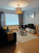 Peaceful and spacious apartment with free parking