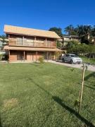 Rustic house 350 m from Gamboa beach