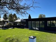 Little Woodlands Chalet with Private Garden & Hot Tub