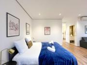 UrbanFlat 211 - Large Studio for 4 in the center of Paris