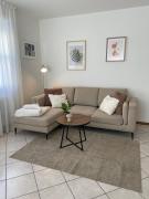 Appartamento completo, ben attrezzato con giardino