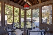 Top Shelter Island