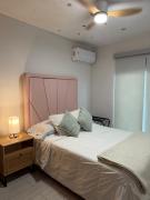 Hermosa casa en Santa Catarina, a 9 minutos del consulado,15 minutos fundidora, paseo Santa Lucía, cómoda, ubicación privilegiada, gym, equipada