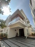 Luxury Airport Villa-Perfect for Family & Business