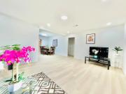 5bedrooms 3baths 5 beds new renovation 1800sf