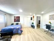 5bedrooms 3baths 5 beds new renovation 1800sf