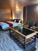 P Square Resto Cafe n Stay