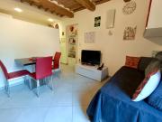 Appartamento monolocale con giardino, Siena 15 min