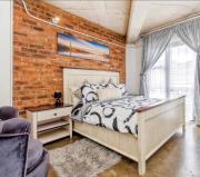 Cosy escape Balcony High speed WiFi Amenities