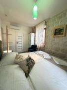 Rooms Malo more Trogir