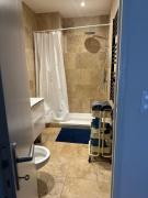 Christmas Market Cozy 1 bedroom and 1 convertible