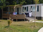 Mobil home confortable avec terrasse pour 6 personnes - API-1-52-986