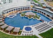 2Bedroom Apartment in Grand Sapphire Complex Featuring a Pool and Casino