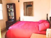 Women only- Private Guest Room5 in SW6 with En-Suite bathroom evening parking