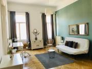 Monument Heritage Apartment-Classic Budapest Home in city center