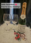 Cozy Boho Room at the Heart of Vancouver! Private Parking, Self Check-in & just 4 mins to Metrotown!