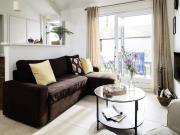 Relaxing Waterfront Bungalow