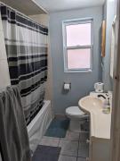 Private Room In Central Hamilton