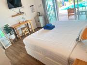 Baancaptainhook pool kohlarn