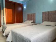 Apparemment lumineux et bien situé