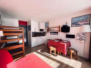 Studio familial au pied des pistes avec parking et casier à ski - FR-1-852-12