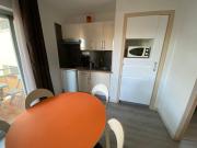 Appartement 2 pièces proche plage avec parking - FR-1-837-66