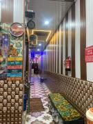 Little KANHA ji PG 10 Room82798s58346 Hotal, also taxi and Activa rent