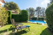 Al Alba - Serene escape with shared swimming pool