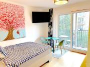 Modern New Studio - Terrace, Full Kitchen in Vienna Center