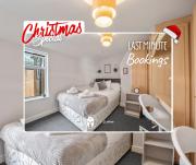 Last-Minute Specials l Exclusive Deal on 3 Bed Flat in City Centre l Sleeps 6 l Free WIFI & Parking l Desks & Netflix l IV stays Short Lets