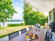 Villa on a beautiful resort with sauna and view