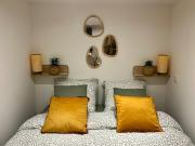 Logement de prestige, entre port et plage