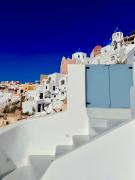 Top Oia