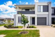 Modern 2BR Home in Wyndham Vale