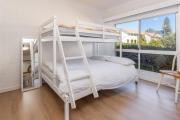 Top Blueys Beach