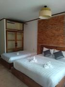 Likas Family Homestay & Pool Villa