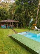 Refúgio de Casal na Floresta Suíte e Piscina Natural