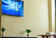 Polo suites Makasembo