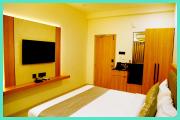 Hotel Apple - Grand Inn Near Mahakal Temple Fully Air Conditioned rooms,wifi And Parking Available, BEST HOTEL IN UJJAIN
