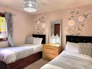 Primrose 18 Hot Tub-Tenby