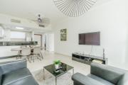 RH- Urban Living, spacious 01BR, near burj Khalifa